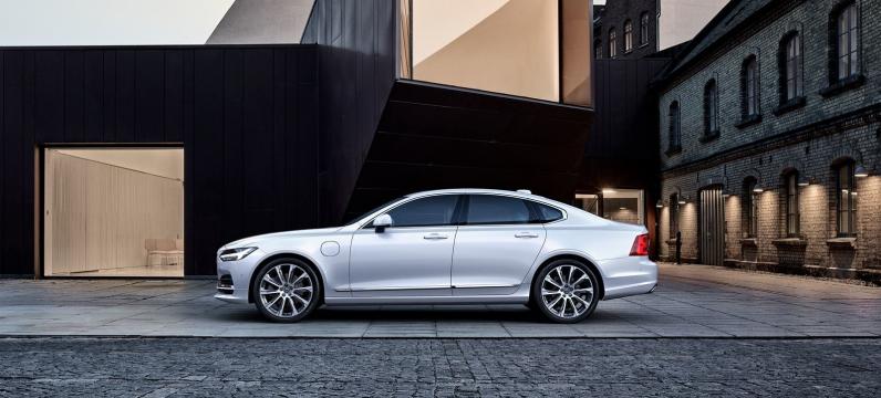 Volvo S90 T8 Plug In Goelectricdrive Accelerate The Good Volvo S90 T8 Plug In